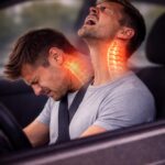 צליפת שוט (Whiplash), מה קורה לצוואר ולמערכת העצבים, ואיך חוזרים לתנועה בטוחה?